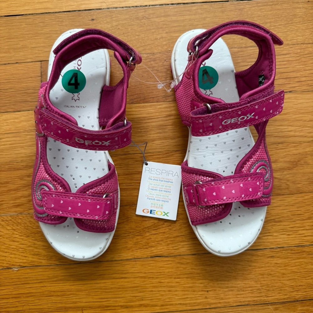 NWT Geox Girls Pink Cat Design Sporty Sandals with Adjustable Straps size 4